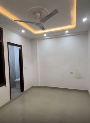2 BHK Builder Floor For Rent in Chattarpur