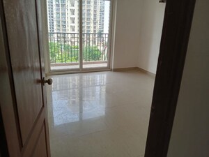 Room in 3 BHK Apartment at ATS Dolce, Zeta I Greater Noida – for Sale