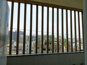   Apartment at Mohan Nagar – for Sale