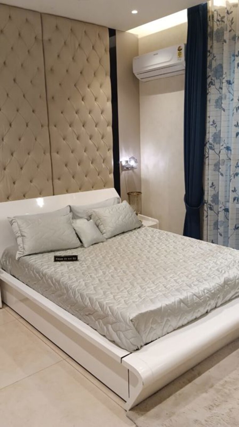 Bedroom, maya-green-lotus-utsav 3.5 Bedroom 2525 Sq.Ft. Apartment In International Airport Road Zirakpur 10748228