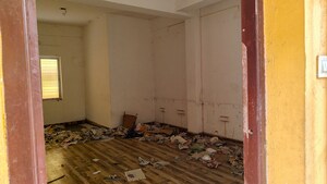 Bedroom in  Apartment at Laskarpur – for Sale