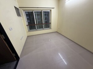 Room in 3 BHK Apartment at Vasant Vihar – for Rent