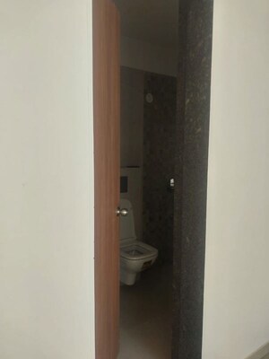 Attached Bathroom in 2 BHK Apartment at Sector 11 Ghansoli – for Rent