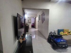 Parking in 3 BHK Apartment at Riddhi Gardens CHS, Malad East – for Sale