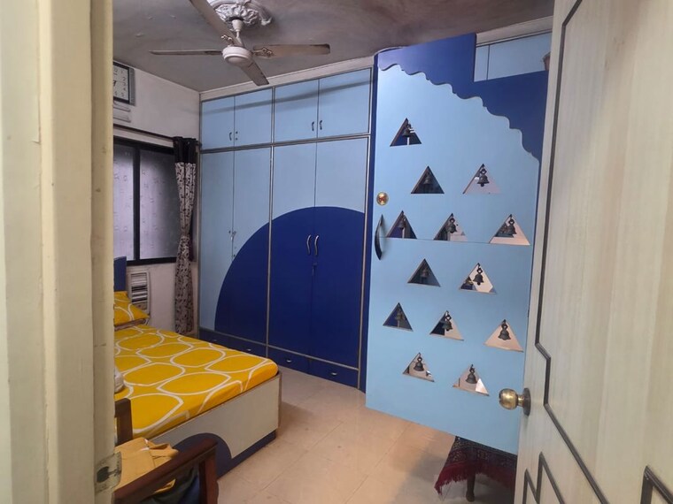 Room, riddhi-gardens-chs 3 Bedroom 795 Sq.Ft. Apartment In Malad East Mumbai 10748281