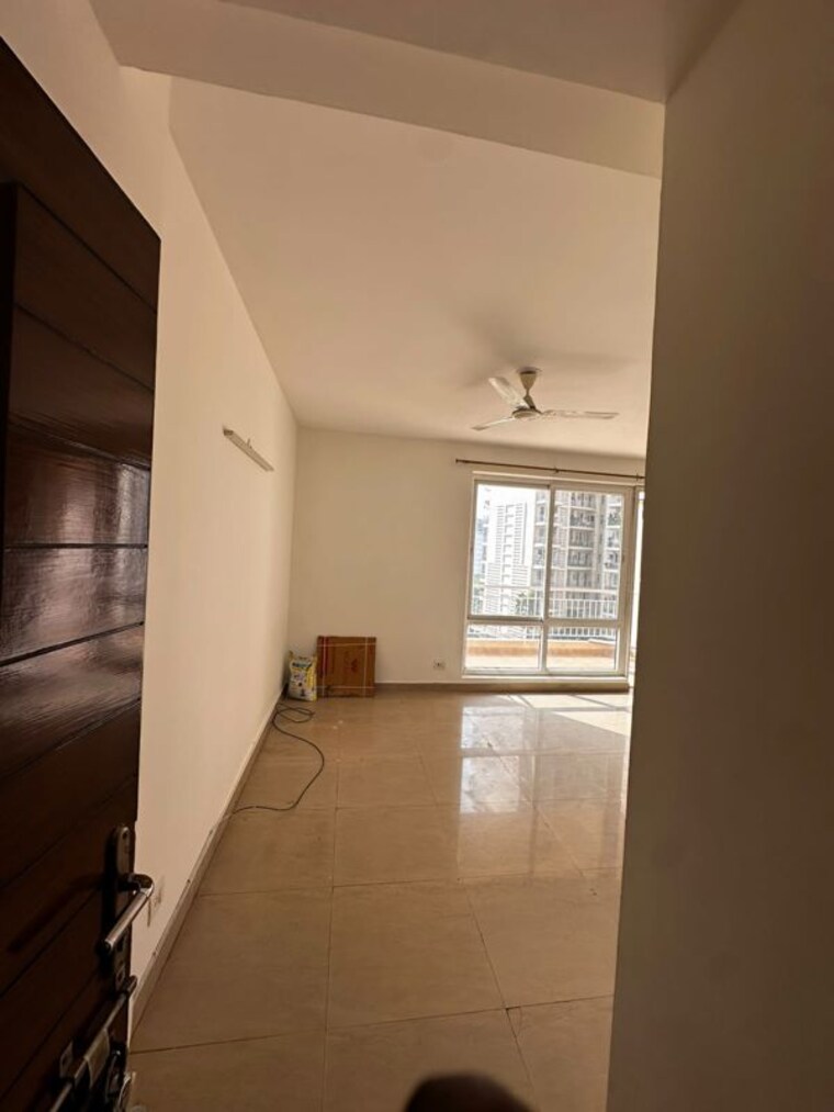 Bathroom, tulip-white 3 Bedroom 1326 Sq.Ft. Apartment In Sector 69 Gurgaon 10748299