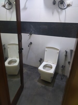 Kitchen in 4 BHK Apartment at Gulmohar Garden, Sector 44 – for Rent