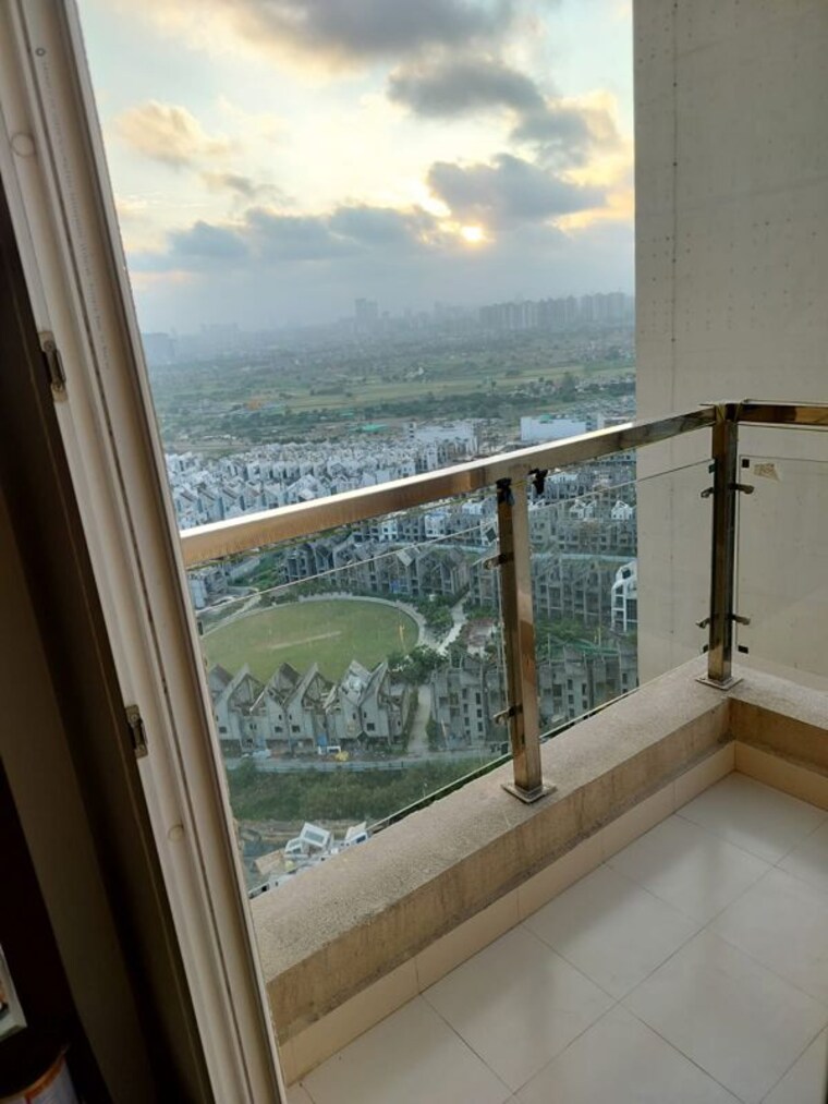 Balcony, gaur-city-center Commercial Co Working Space 550 Sq.Ft. In Sector 4 Greater Noida Greater Noida 10748295