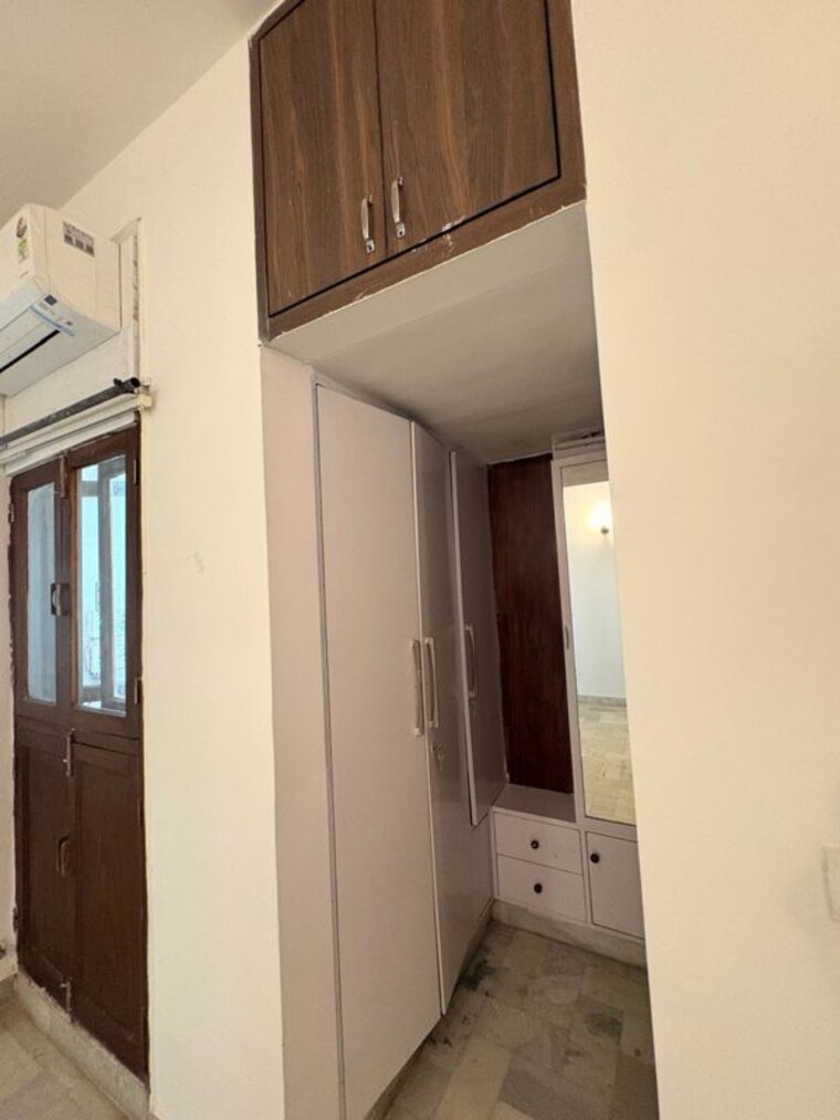 undefined, greater kailash i 3 Bedroom 208 Sq.Yd. Builder Floor In Greater Kailash I Delhi 10748316
