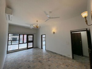 Room in 3 BHK Builder Floor at Greater Kailash I – for Rent
