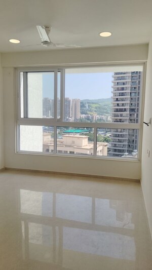 Room in 2 BHK Apartment at Group Satellite Elegance, Goregaon East – for Rent