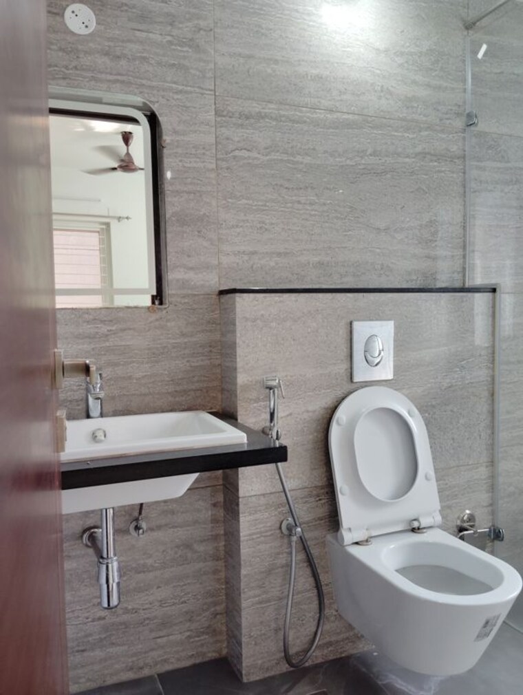 Bathroom, aparna-luxor-park 3 Bedroom 2660 Sq.Ft. Apartment In Kondapur Hyderabad 10748315