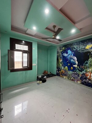 Room in 3 BHK Builder Floor at Kailash Puram, Sadarpur – for Rent