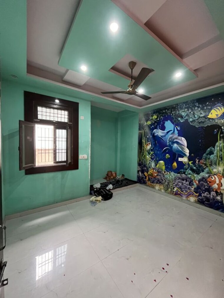 Room, kailash-puram 3 Bedroom 128 Sq.Yd. Builder Floor In Sadarpur Ghaziabad 10748363