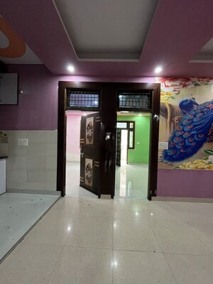 Living Room in 3 BHK Builder Floor at Kailash Puram, Sadarpur – for Rent