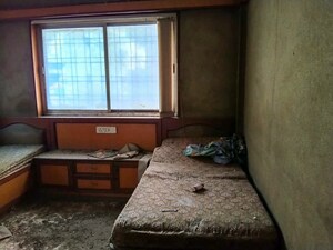 Bedroom in  Office Space at Firdous Colony – for Sale