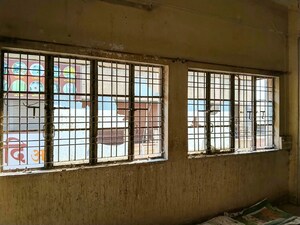 Room in  Office Space at Firdous Colony – for Sale