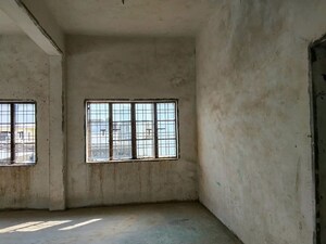 Room in  Office Space at Firdous Colony – for Sale