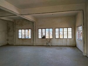 Room in  Office Space at Firdous Colony – for Sale