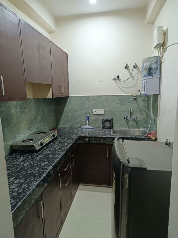 Kitchen, dharam colony 1 Bedroom 550 Sq.Ft. Apartment In Dharam Colony Gurgaon 10748571