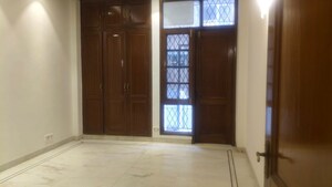 Room in 3 BHK Builder Floor at Greater Kailash – for Rent