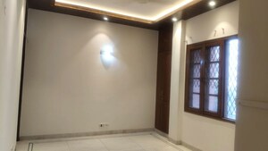 Room in 3 BHK Builder Floor at Greater Kailash – for Rent