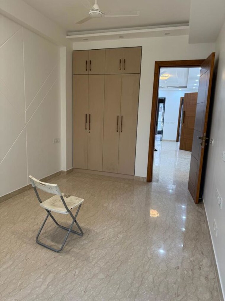 Room, saket 2 Bedroom 125 Sq.Yd. Builder Floor In Saket Delhi 10748602