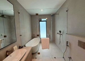 Bathroom in 5 BHK Apartment at K Raheja Valletta, Juhu – for Sale