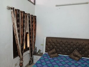 Bedroom in 1 BHK Apartment at Krishna Nagar – for Rent