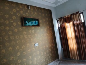 Furnished Amenities in 1 BHK Apartment at Krishna Nagar – for Rent