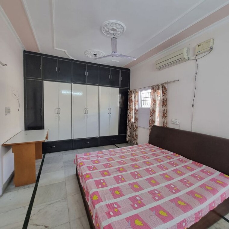 Bedroom, sector 40 3 Bedroom 1000 Sq.Ft. Builder Floor In Sector 40 Chandigarh 10748650