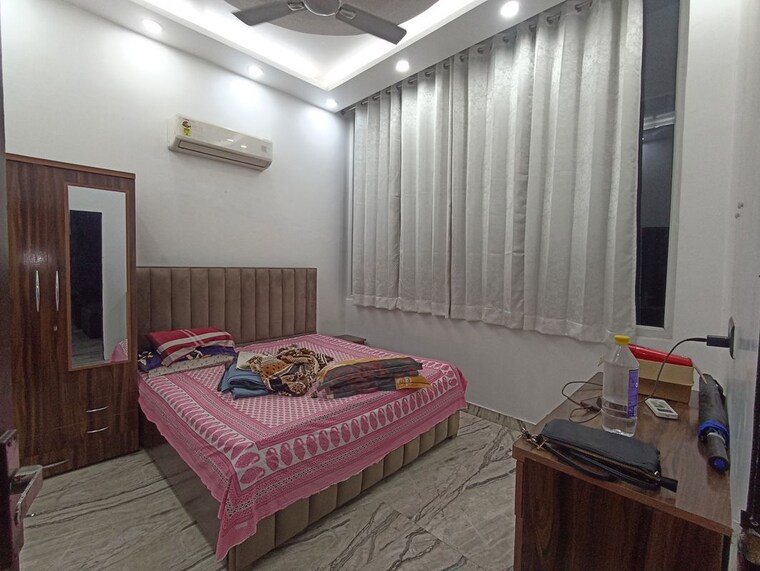 Bedroom, greater kailash 5 Bedroom 1800 Sq.Ft. Builder Floor In Greater Kailash Delhi 10748653