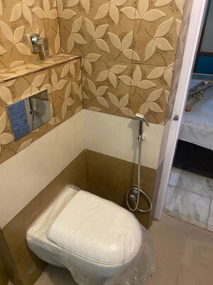 Attached Bathroom in 2 BHK Builder Floor at Sector 22 – for Rent