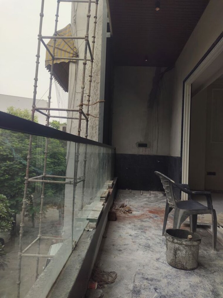 Balcony, greater kailash 3 Bedroom 2000 Sq.Ft. Builder Floor In Greater Kailash Delhi 10748686