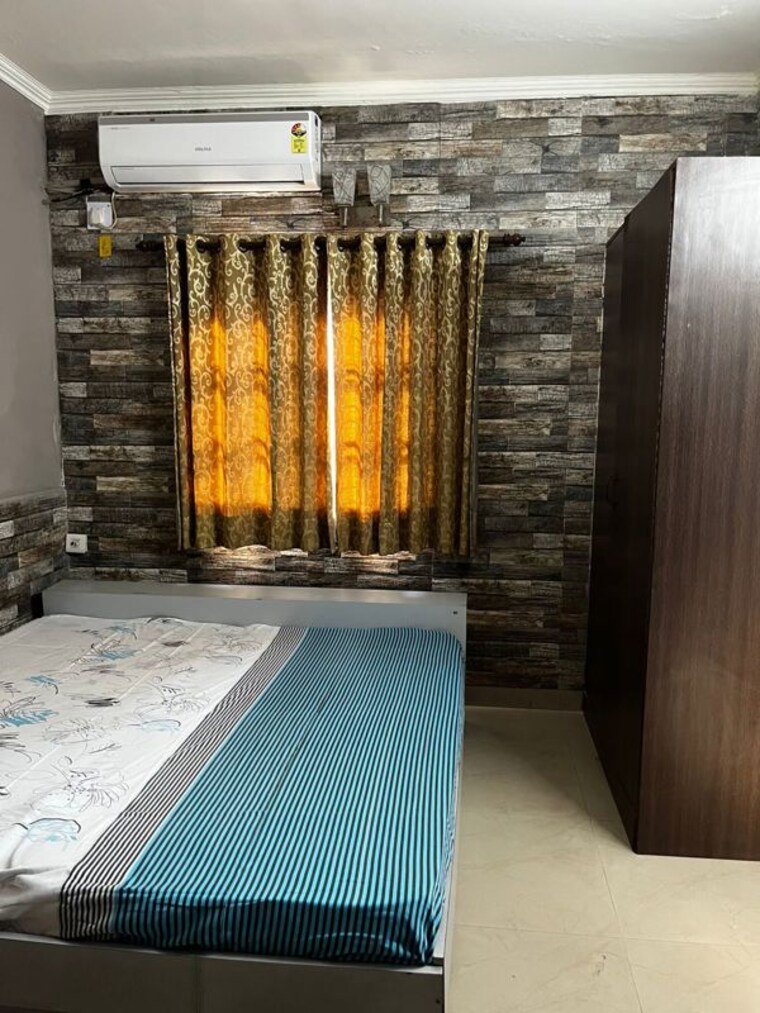 undefined, dlf phase i 2 Bedroom 1300 Sq.Ft. Builder Floor In Dlf Phase I Gurgaon 10748688