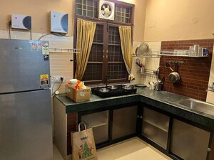 Kitchen in 2 BHK Builder Floor at Dlf Phase I – for Rent