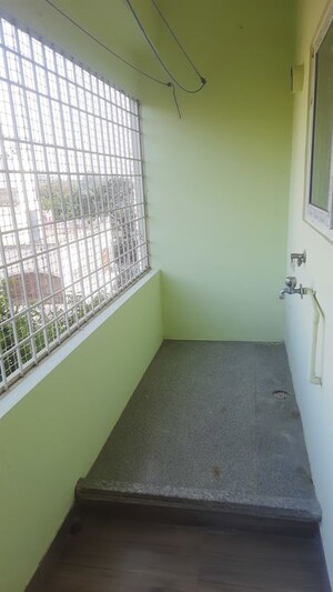 Room in 3 BHK Apartment at Cox Town – for Rent