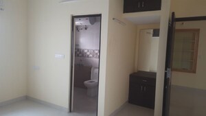 Room in 3 BHK Apartment at Cox Town – for Rent