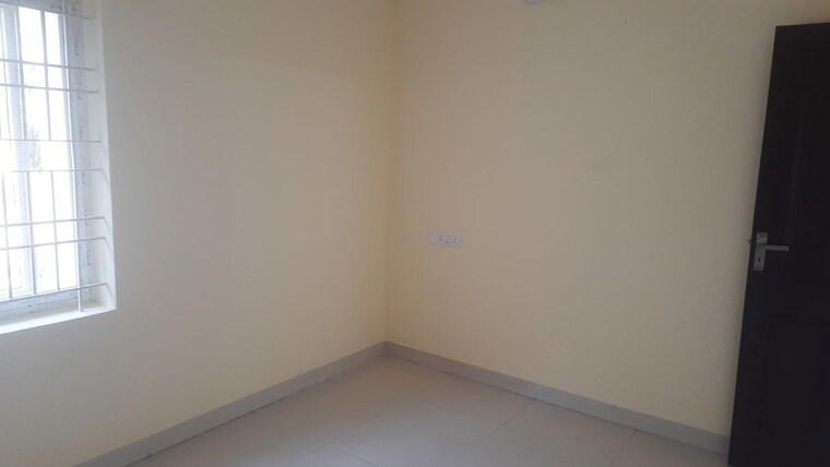 Room, cox town 3 Bedroom 1600 Sq.Ft. Apartment In Cox Town Bangalore 10748691