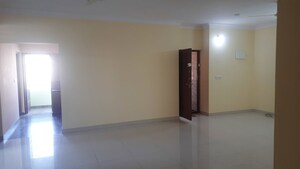 Room in 3 BHK Apartment at Cox Town – for Rent