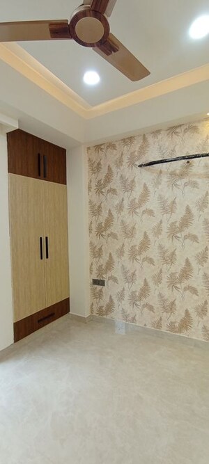 Room in 3 BHK Builder Floor at BPTP District 3, Sector 85 – for Sale