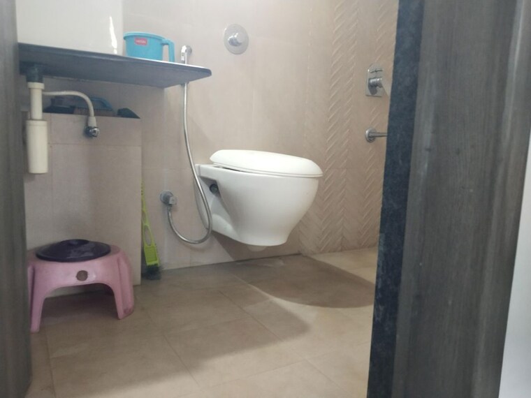 Bathroom, kohinoor-coral-phase-3 2 Bedroom 700 Sq.Ft. Apartment In Hinjewadi Pune 10741592