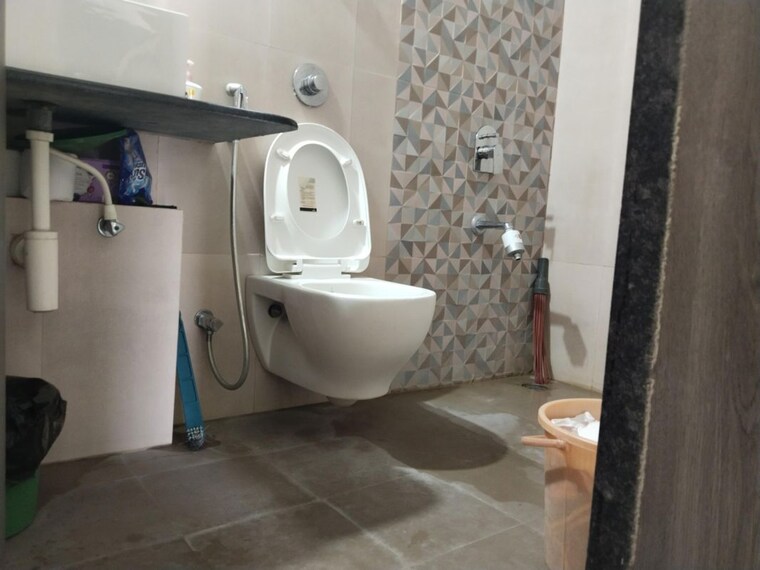 Bathroom, kohinoor-coral-phase-3 2 Bedroom 700 Sq.Ft. Apartment In Hinjewadi Pune 10741592