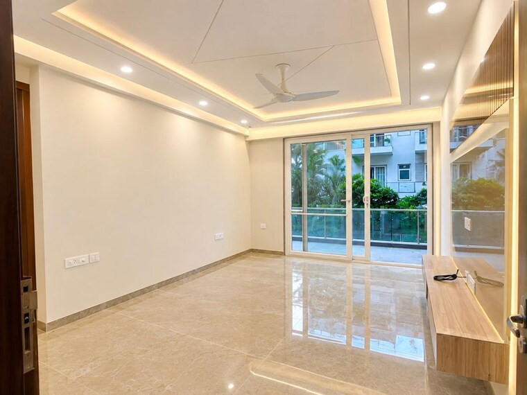 Room, sushant lok i 5 Bedroom 4000 Sq.Ft. Builder Floor In Sushant Lok I Gurgaon 10748711