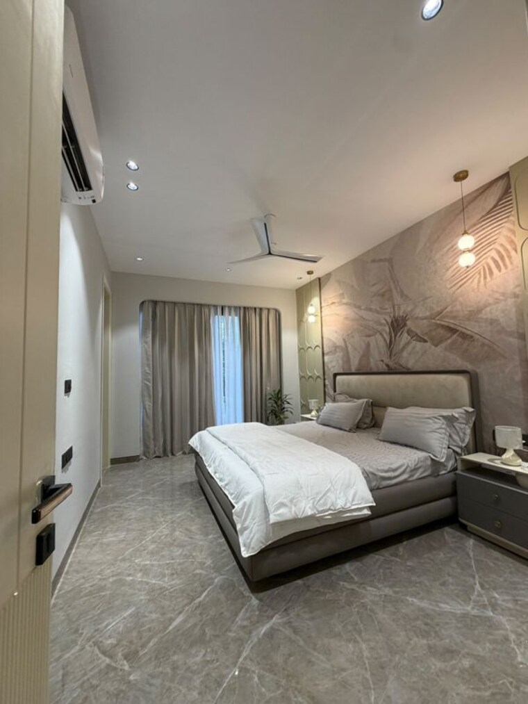 Bedroom, anant-raj-the-estate-residences 4 Bedroom 285 Sq.Yd. Builder Floor In Sector 63a Gurgaon 10748710