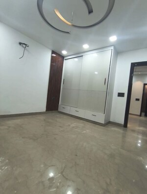 Room in 4 BHK Builder Floor at Rohini Sector 24 – for Sale