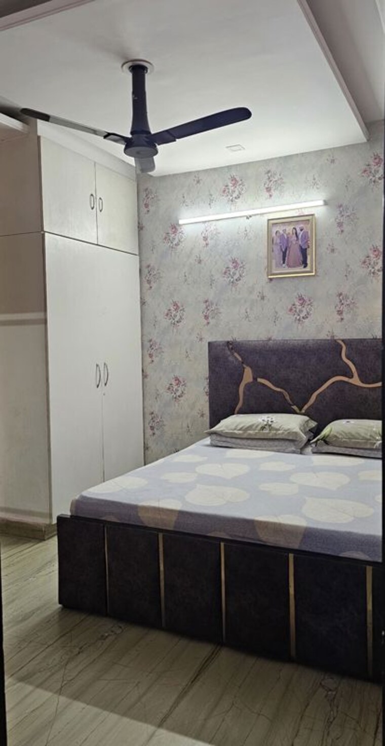 Bedroom, rohini sector 25 3 Bedroom 800 Sq.Ft. Builder Floor In Rohini Sector 25 Delhi 10748720
