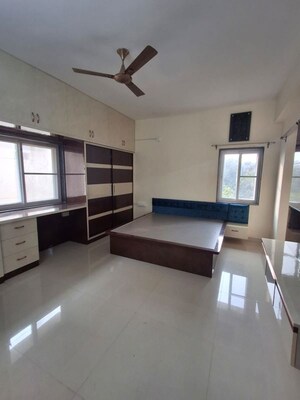 Master Bedroom in 6+ BHK Villa at Bank Colony – for Rent