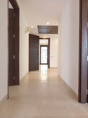 Room in 4 BHK Builder Floor at Gulmohar Park – for Rent