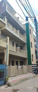 6 BHK +  105 Sq.Yd. Villa in Baltana